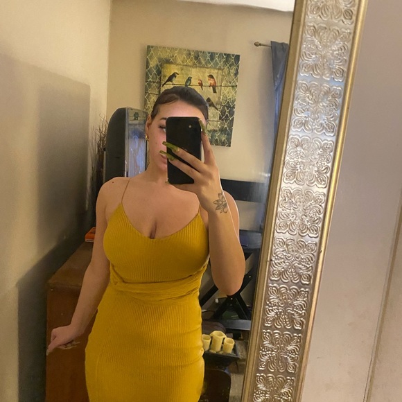 Express knot front dress - Picture 7 of 7